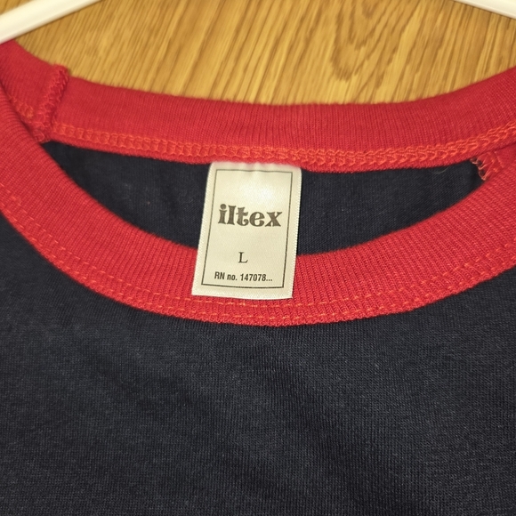 Black and Red Short Sleeve Tee - Picture 2 of 2